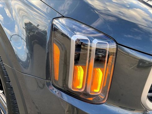 Certified 2024 Kia Telluride SX image 30