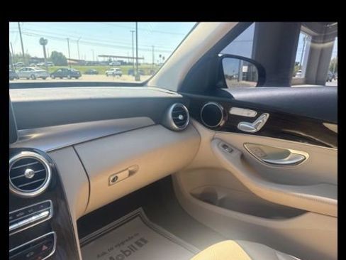 Used 2015 Mercedes-Benz C 300 Sedan image 21