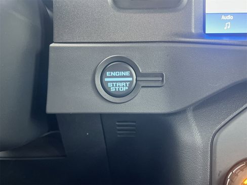 New 2025 Ford Bronco 4-Door image 5