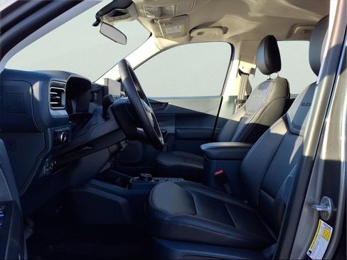 New 2025 Ford Maverick Lariat w/ Black Appearance Package image 19