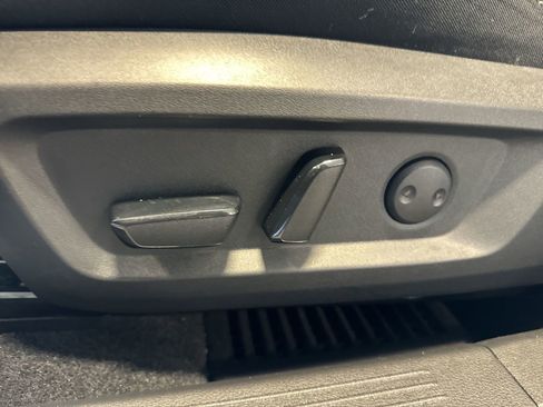 Certified 2022 Nissan Rogue SV image 22