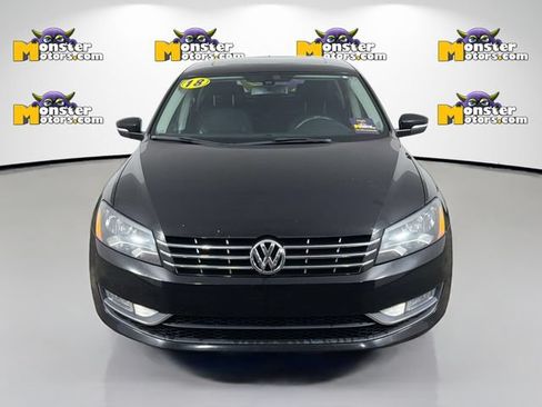 Used 2014 Volkswagen Passat TDI SE FWD image 2