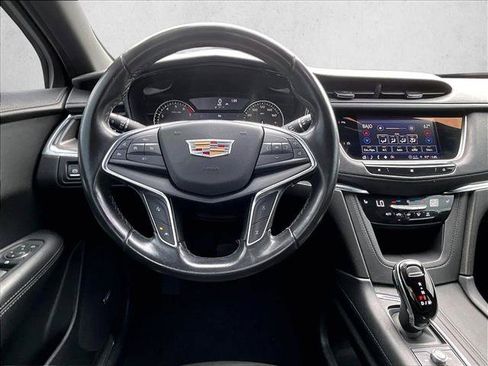 Used 2021 Cadillac XT5 Luxury FWD image 7