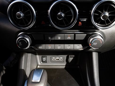 New 2025 Nissan Sentra SV w/ Trunk Package image 16