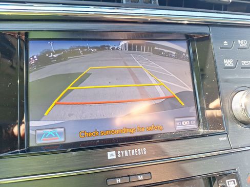 Used 2014 Toyota Avalon Limited image 27