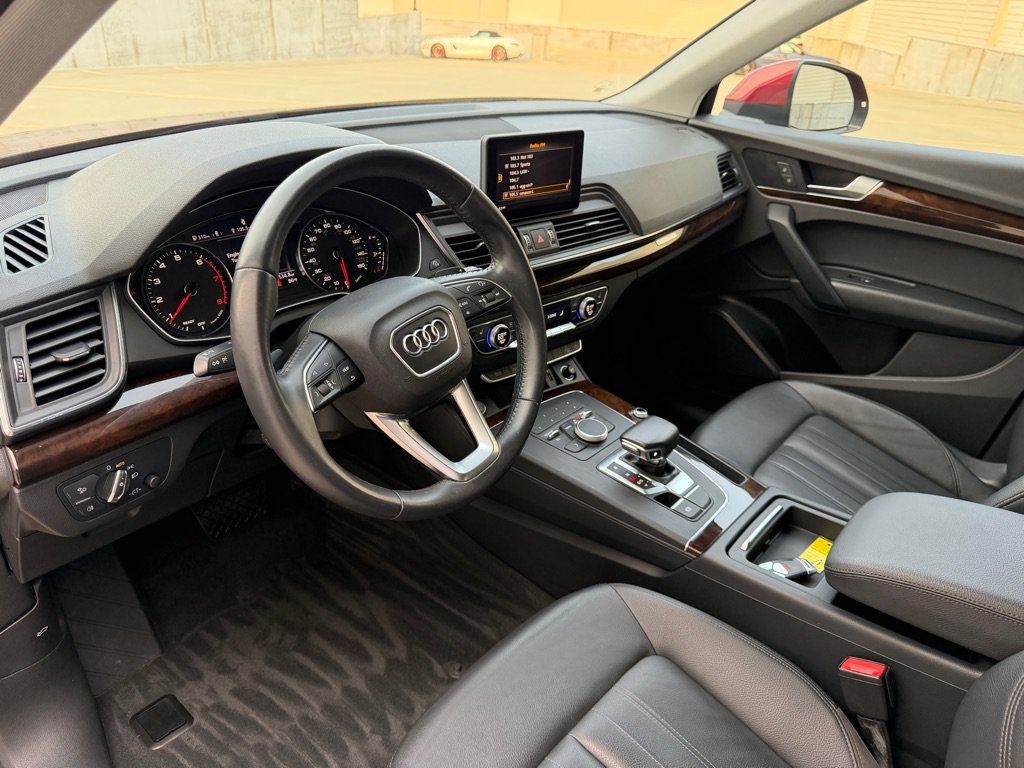 Used 2019 Audi Q5 Premium AWD/4WD image 11