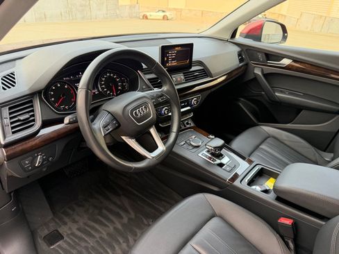 Used 2019 Audi Q5 2.0T Premium AWD/4WD image 11