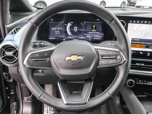 Used 2024 Chevrolet Equinox EV LT AWD/4WD image 20