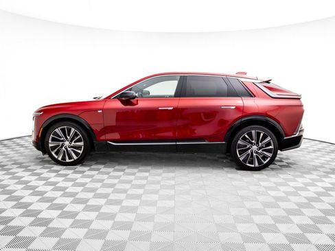 Certified 2024 Cadillac Lyriq Luxury w/ LPO, Floor Liner Package image 2