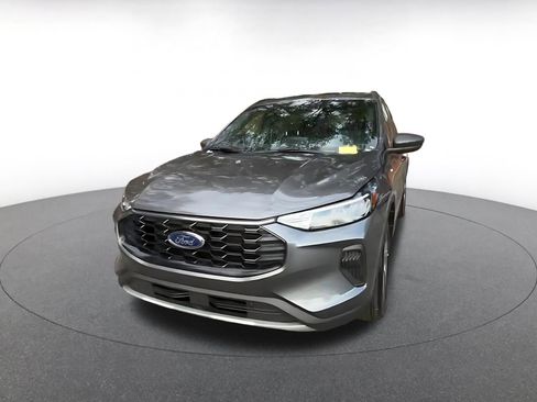 Used 2025 Ford Escape ST-Line image 7