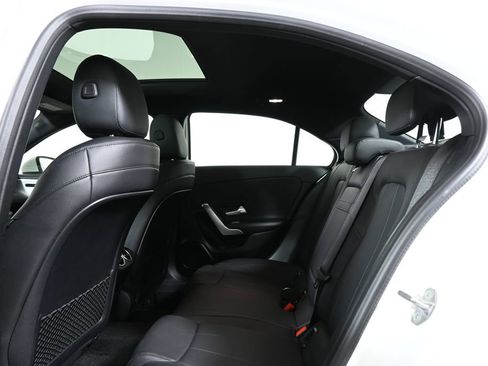 Certified 2019 Mercedes-Benz A 220 4MATIC image 7