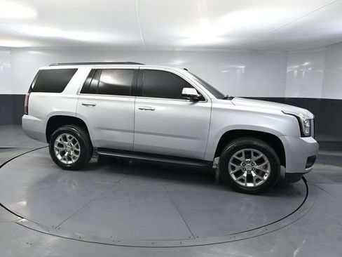 Used 2020 GMC Yukon SLE w/ SLE Value Package AWD/4WD image 3