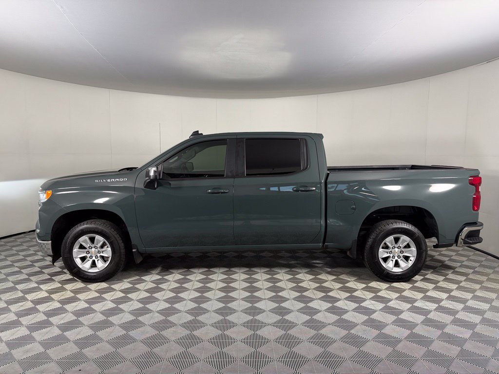 Used 2025 Chevrolet Silverado 1500 LT RWD image 10