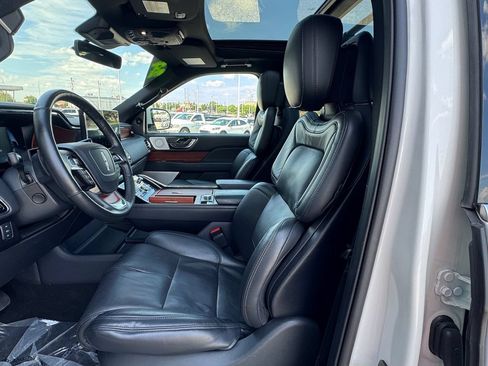 Used 2024 Lincoln Navigator L Reserve AWD/4WD image 22
