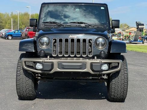 Used 2016 Jeep Wrangler Unlimited Sahara AWD/4WD image 39
