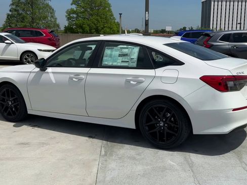 Used 2024 Honda Civic Sport image 14