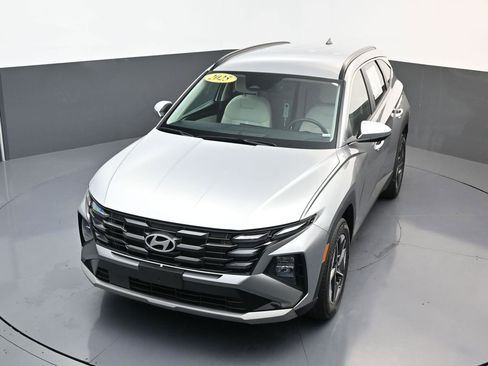 Certified 2025 Hyundai Tucson SEL FWD image 19