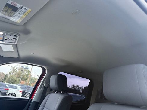 Used 2022 Toyota Tundra SR5 w/ SR5 Convenience Package image 17