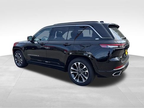 New 2025 Jeep Grand Cherokee Overland AWD/4WD image 5