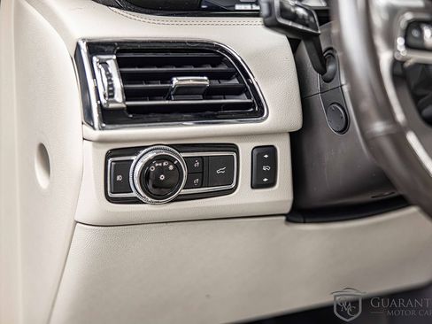 Used 2021 Lincoln Navigator Reserve w/ Luxury Package AWD/4WD image 21