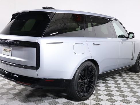 Used 2024 Land Rover Range Rover Long Wheelbase SE AWD/4WD image 7
