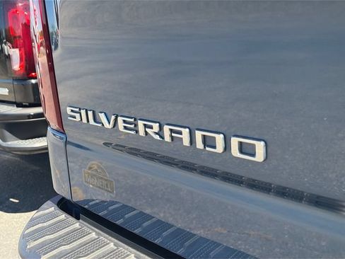 Used 2024 Chevrolet Silverado 1500 LT AWD/4WD image 30