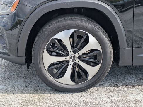 Used 2026 Mercedes-Benz GLB 250 4MATIC image 24