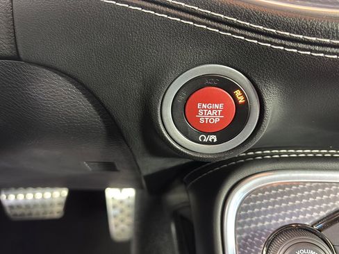 Used 2020 Dodge Challenger SRT Hellcat Redeye image 24