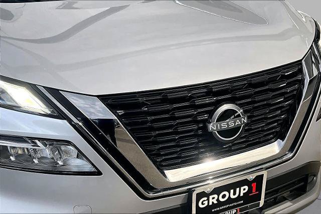 Certified 2022 Nissan Rogue SV FWD image 29