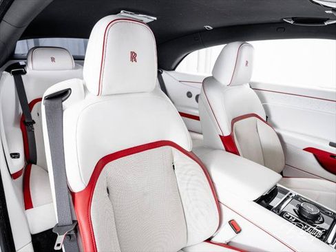 Used 2024 Rolls-Royce Spectre w/ Spectre Launch Package AWD/4WD image 38