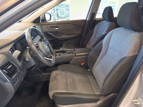 Used 2022 Nissan Rogue SV AWD/4WD image 14