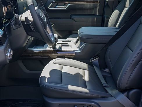 New 2026 GMC Sierra 1500 Elevation w/ Elevation Premium Package AWD/4WD image 9