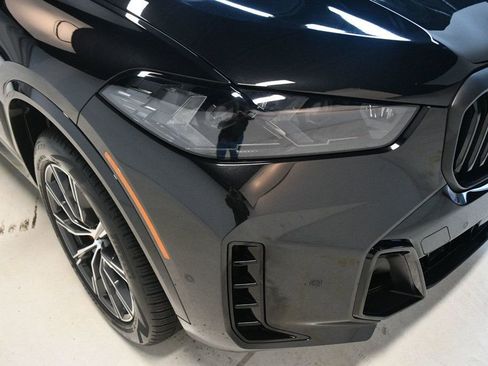 Used 2025 BMW X5 xDrive40i w/ Executive Package image 11