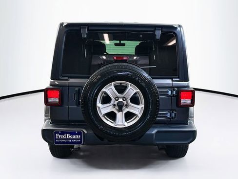 Used 2022 Jeep Wrangler Unlimited Sport AWD/4WD image 23