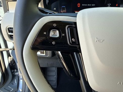 New 2026 Lincoln Corsair Premiere image 30