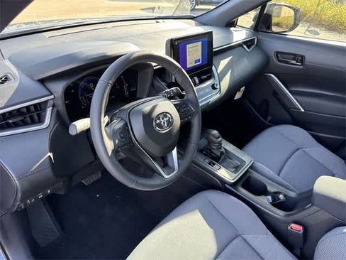 New 2026 Toyota Corolla Cross SE image 10
