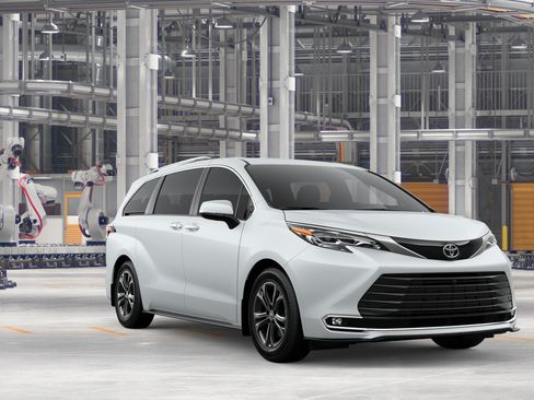 New 2026 Toyota Sienna Platinum AWD/4WD image 17