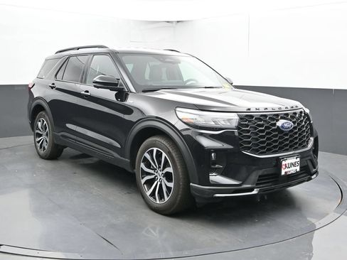 Used 2026 Ford Explorer ST-Line AWD/4WD image 6