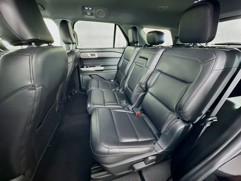 Used 2023 Ford Explorer XLT w/ Equipment Group 202A image 26