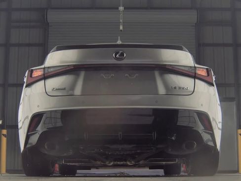 Used 2021 Lexus IS 350 F Sport w/ Dynamic Handling Package image 4