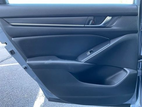 Used 2022 Honda Accord Sport image 24