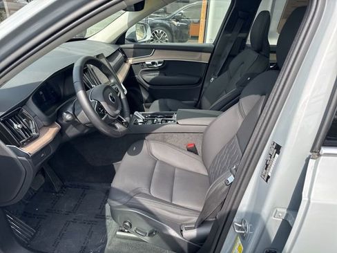 Certified 2025 Volvo XC90 B6 Plus AWD/4WD image 20