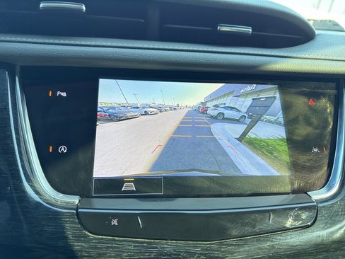 Used 2022 Cadillac XT6 Premium Luxury image 25