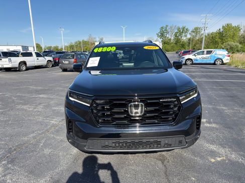 Used 2025 Honda Pilot Black Edition image 9
