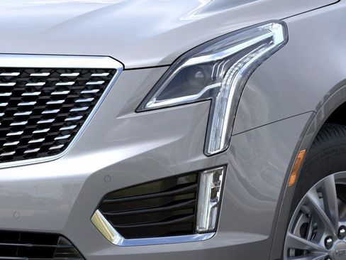 Used 2025 Cadillac XT5 Luxury w/ LPO, Floor Liner Package FWD image 10