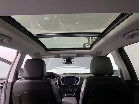 Used 2023 GMC Terrain SLT w/ Infotainment Package II AWD/4WD image 21