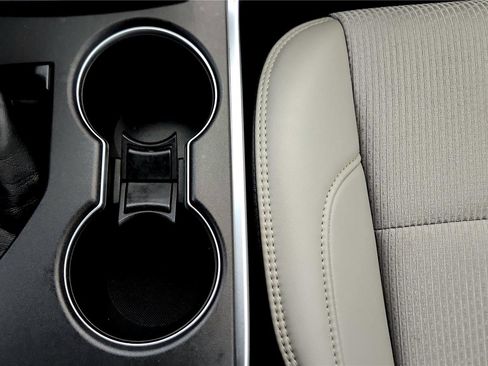 Certified 2017 Toyota Camry SE image 44