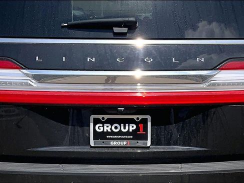 Used 2020 Lincoln Navigator Reserve w/ Equipment Group 208A Reserve AWD/4WD image 31