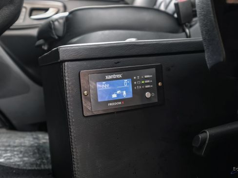 Used 2022 Mercedes-Benz Sprinter 2500 image 70