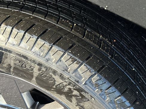 New 2026 Nissan Frontier SV image 9